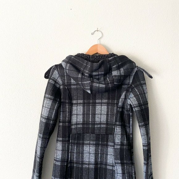 Madden Girl Black And Gray Plaid Fuzzy Fleece Trim - Picture 6 of 7